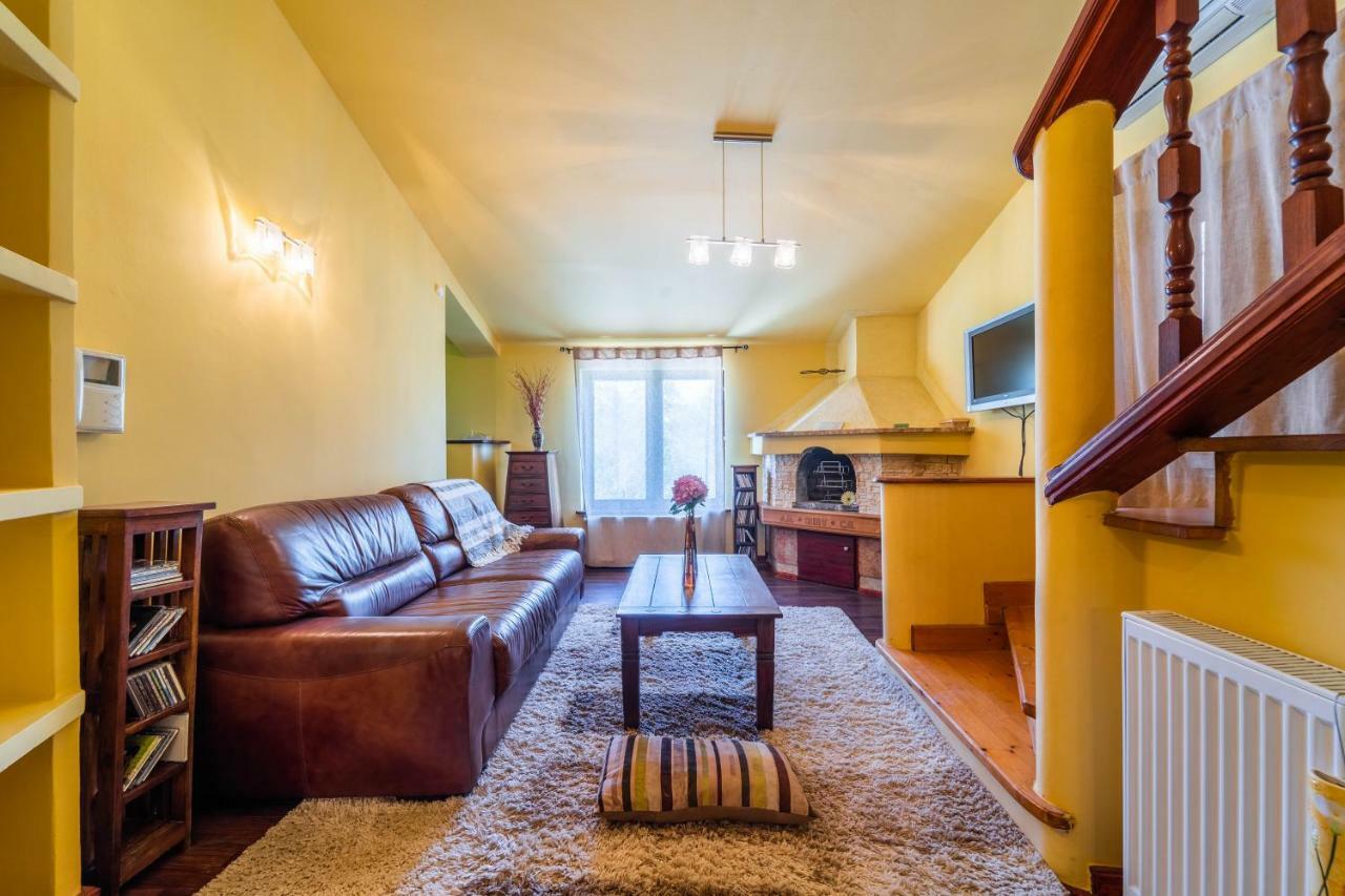 Holiday Home Carla And Dajana Veliki Vareški 외부 사진